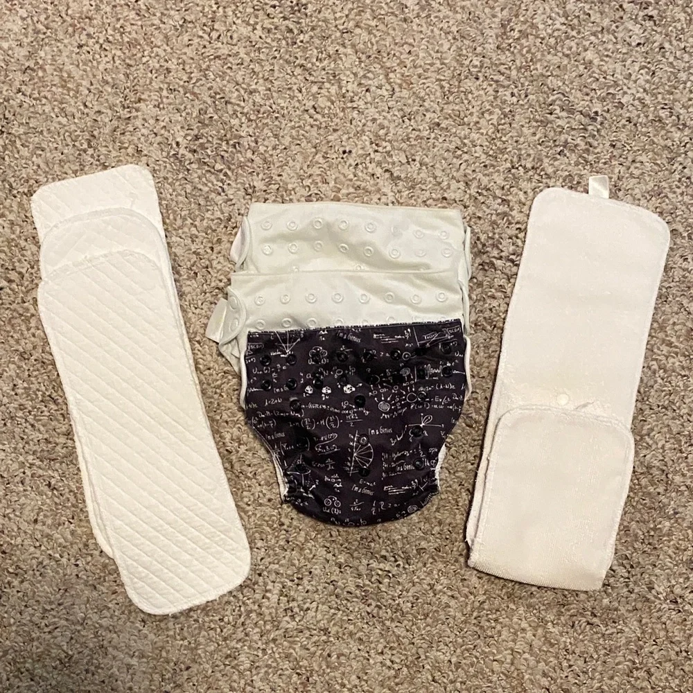 BumGenius Adjustable Snap Closure Diaper Set
